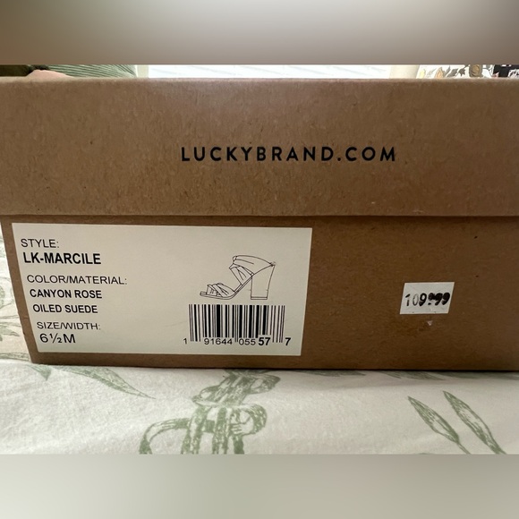 Lucky brand women’s suede heels size 6.5 - Picture 6 of 7